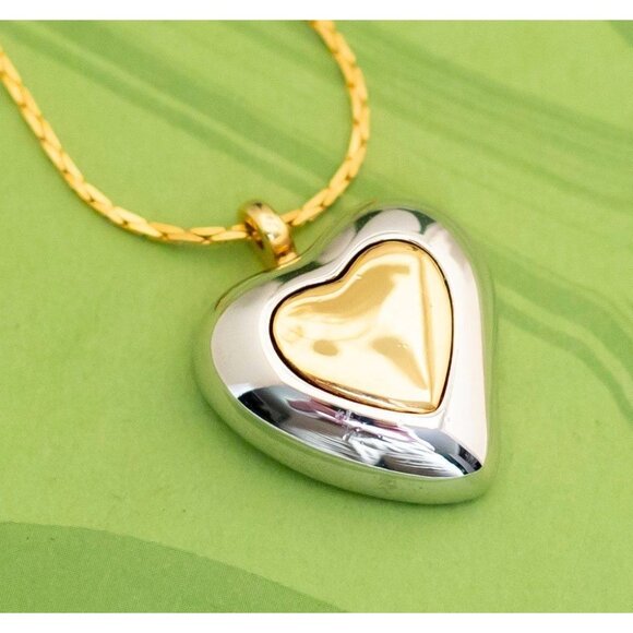 Vintage Heart Pendant Elegant Necklace 15 1/2 inch by Jones New York - W22 - Picture 1 of 3
